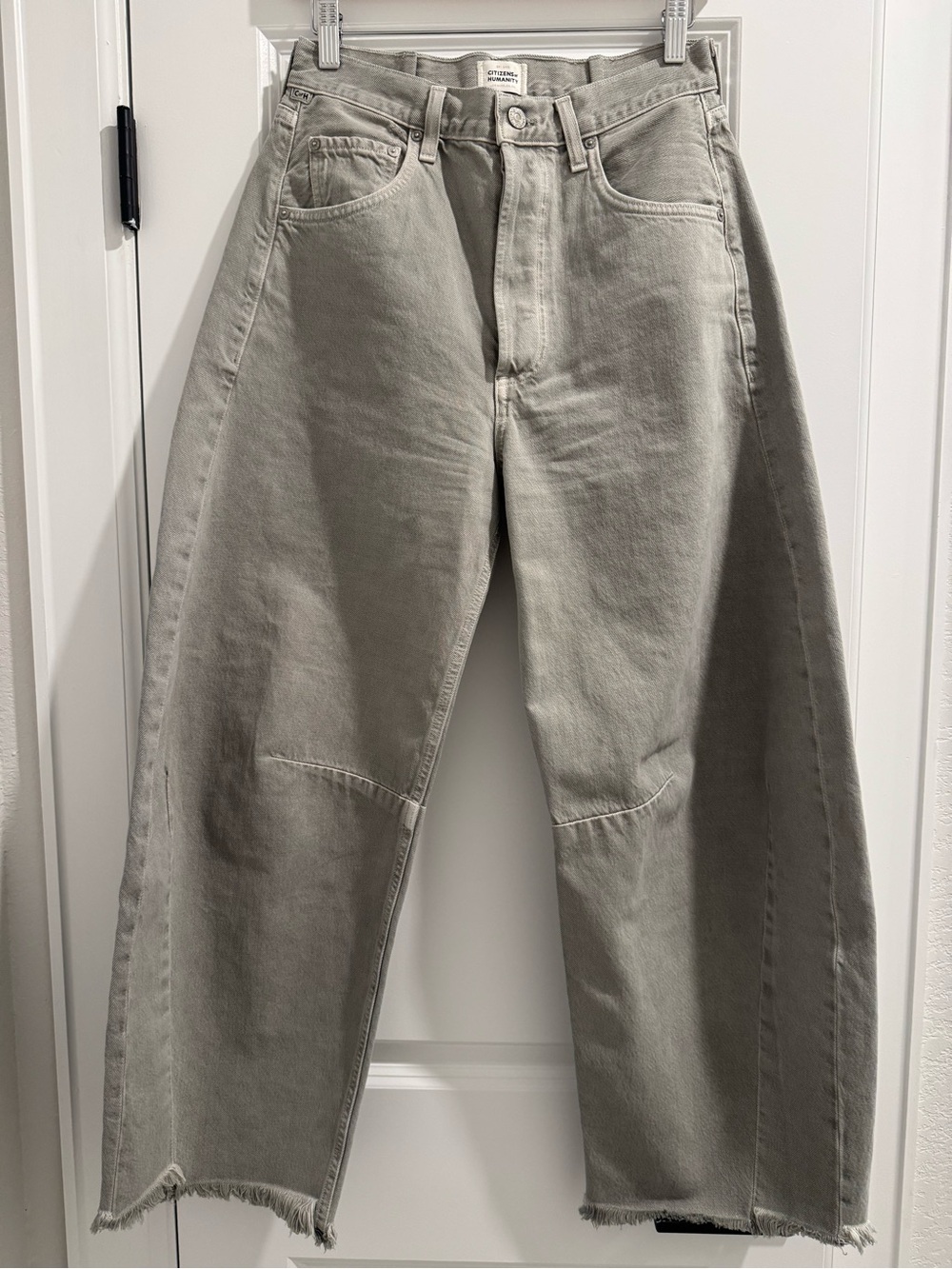 Citizens of Humanity Horseshoe Ami-Rose Barrel Leg Jeans in Sage Green